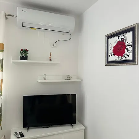 Tila House Apartment *