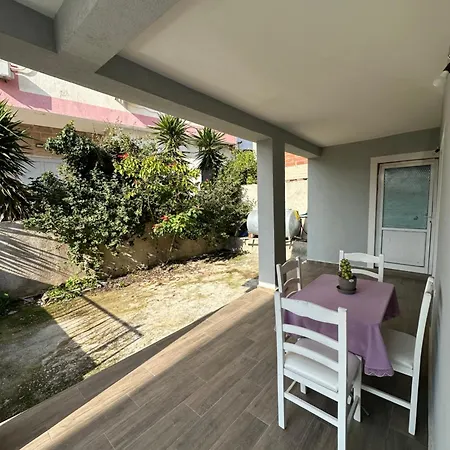 Tila House