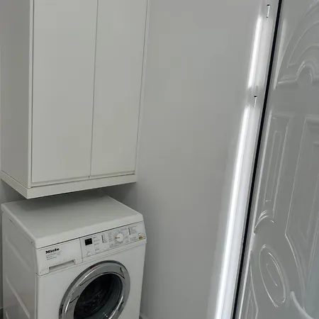 아파트 Tila House Sarandë