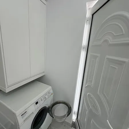 아파트 Tila House Sarandë